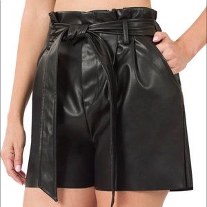 Vegan leather Paperbag shorts